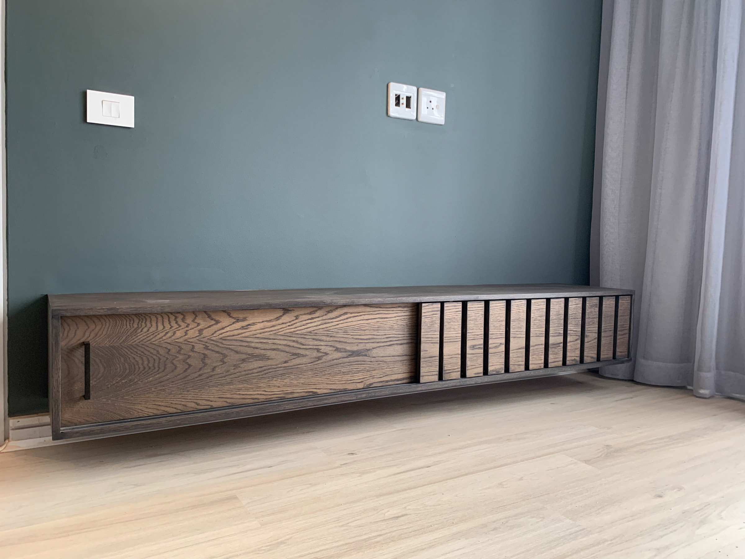 Floating TV Unit